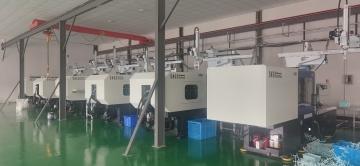 Injection molding machine equipment