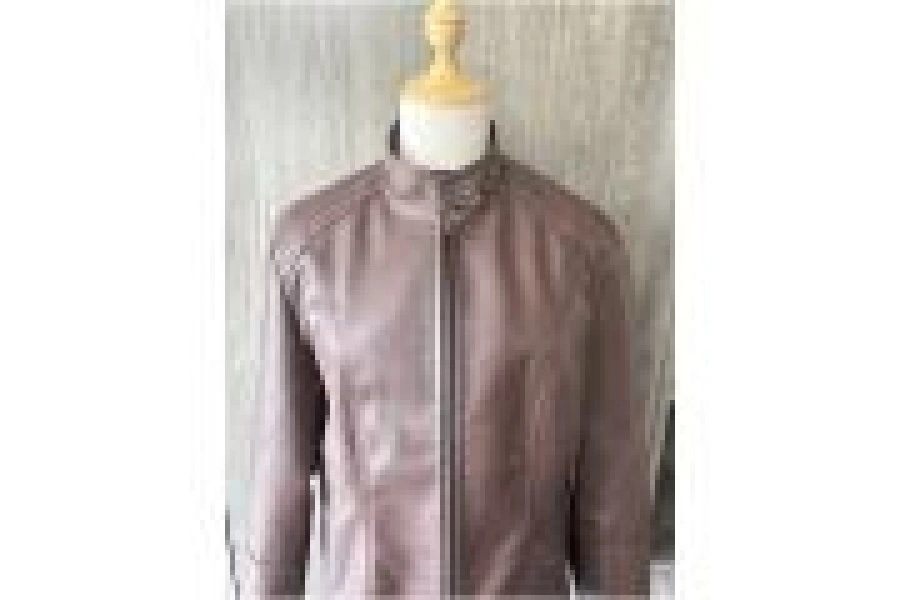 Fiberglass mesh application in EIFS exterior insulation