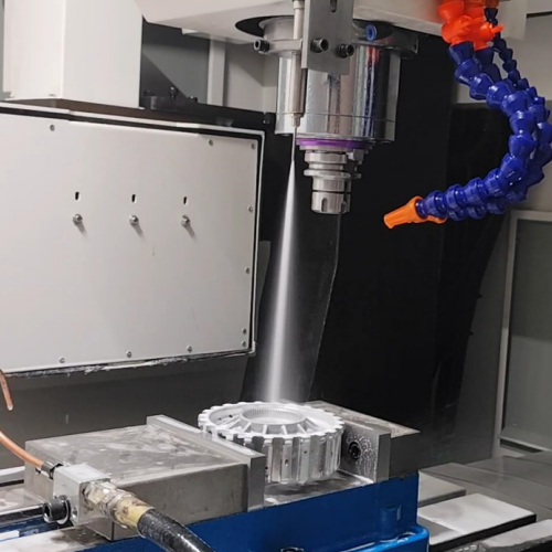 مزود خدمة المعدات للحلول الذكية لتحسين الجودة والكفاءة في الأدوات الآلية