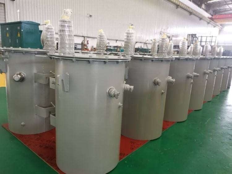 Single phase oil transformer