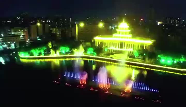 Fountain do lago de música dançando