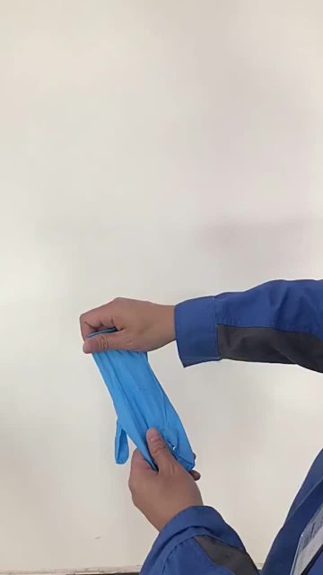 nitrile gloves