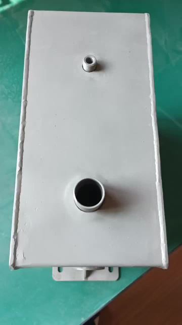 wiper tank-1