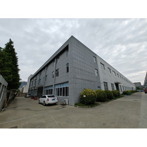 Сотрудник видео-1