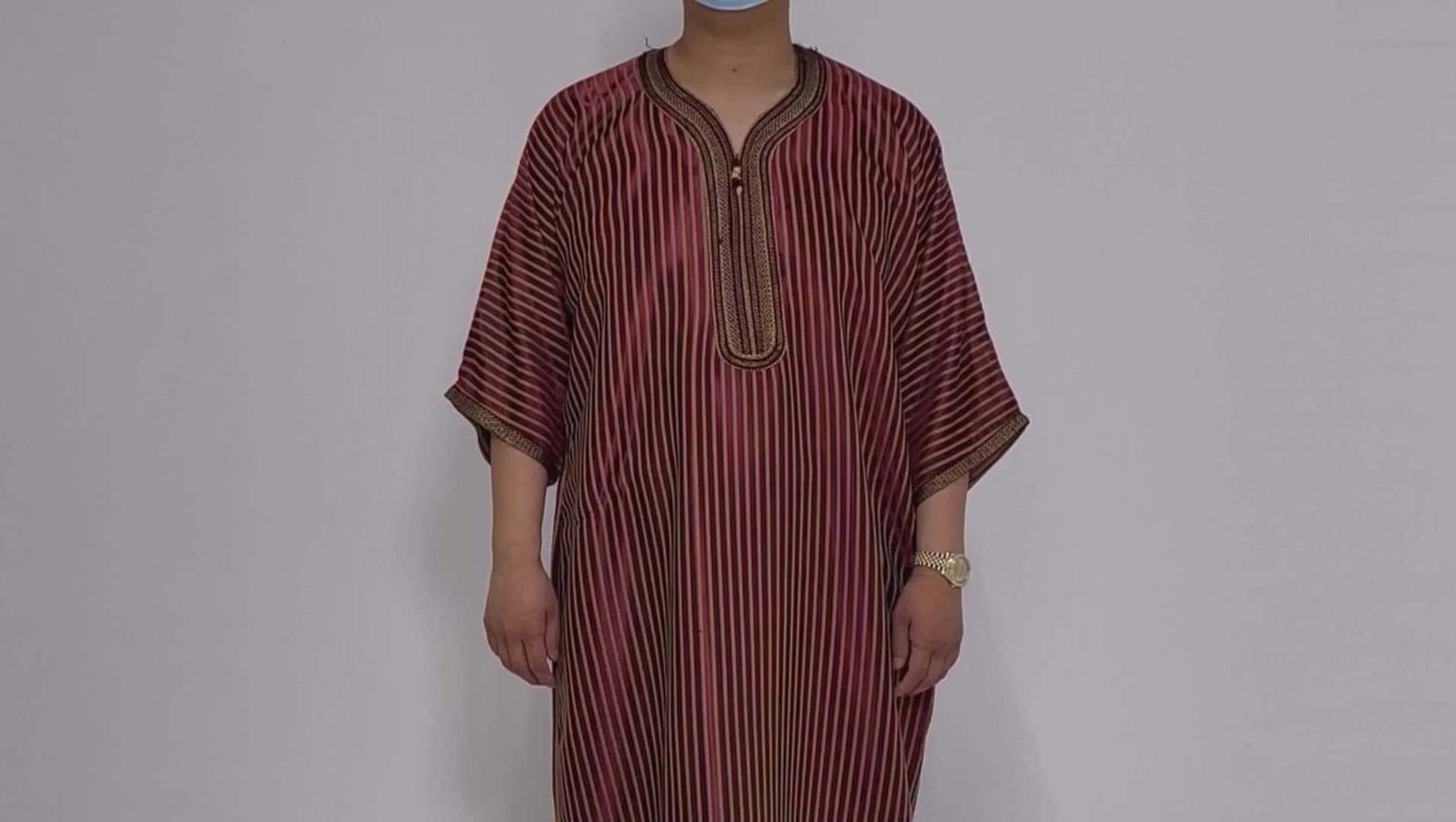 Ontwerper Thobe for Boys Lichte gewicht van hoge kwaliteit Simple Arab Style Boy Thobes Qamiss voor moslimheren Qamiss -kleding voor Men1