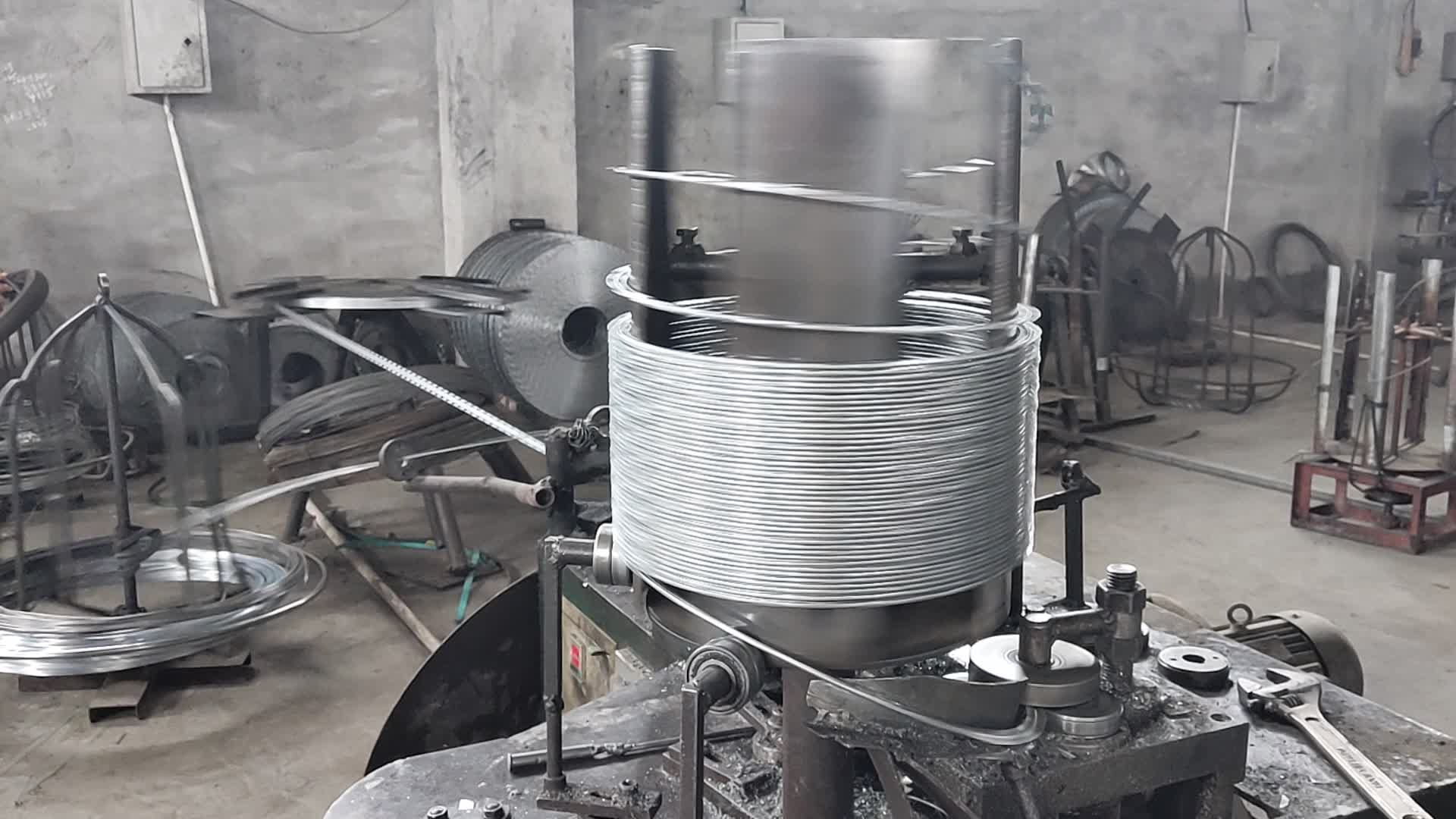 Chiny producent tani cena ocynkowana koncertina przewodowa brzytwy na granicę1