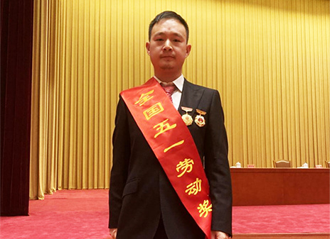 Im April 2021 gewann Cai Jianyun den Titel der "National May Day Labour Medal".