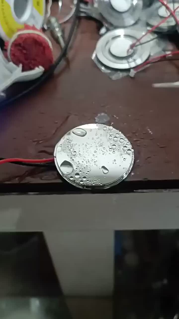 Transdutor ultrassônico para a beleza