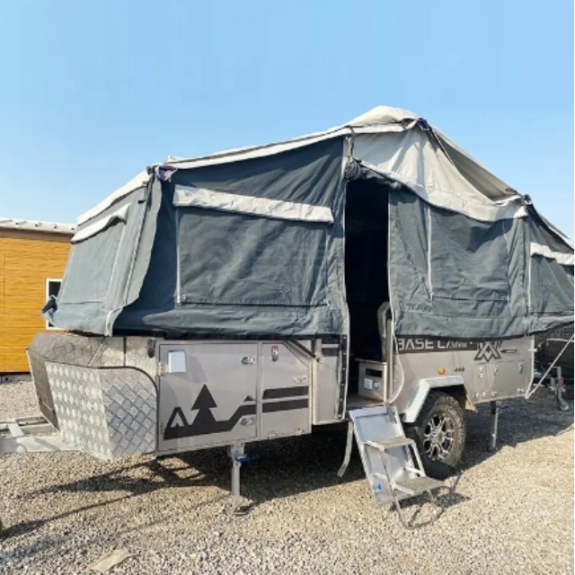 Folding camper trailer 5