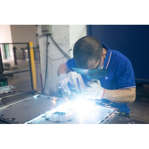 MEIDEIRO INDUSTRIAL EXPLORES Técnicas avançadas de soldagem: MIG, TIG e soldagem a laser em fabricação de chapa metal