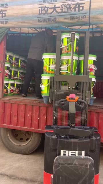 Efficient Warehouse Packing and Shipping Process