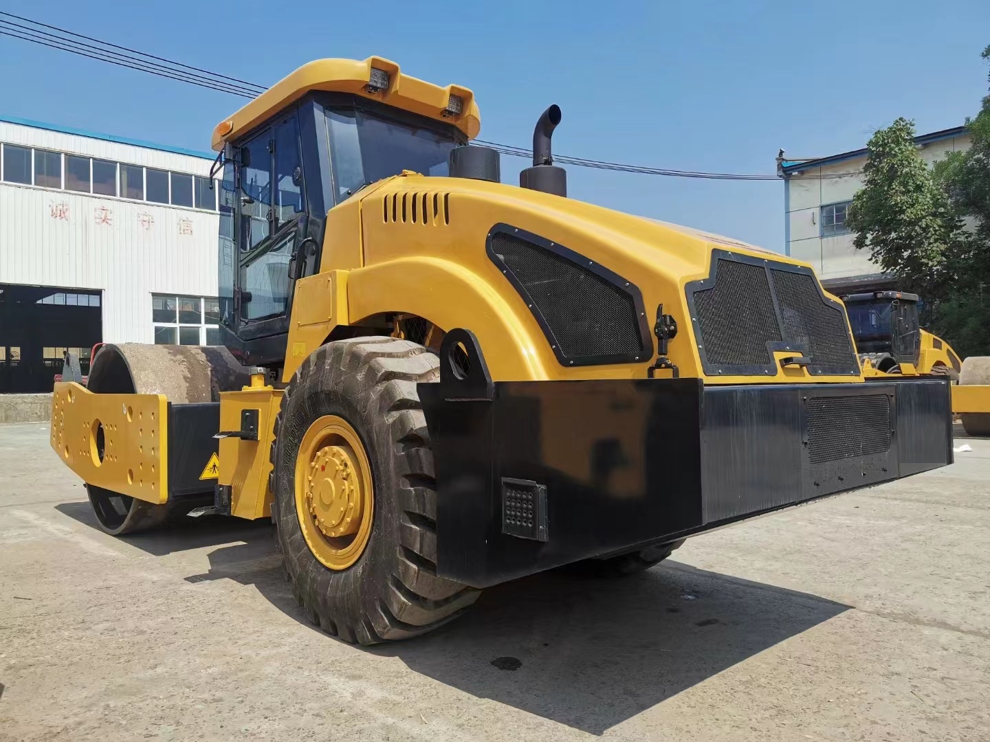 Shantui 10 tons road roller for sale