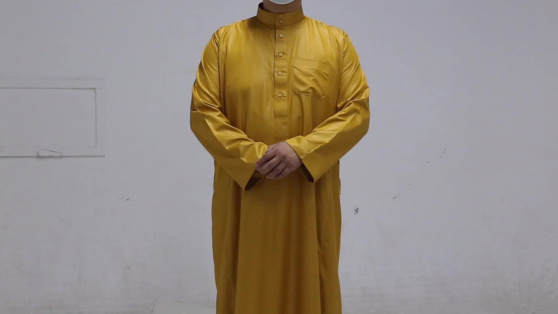 VENDITA CALDA Musulmana Arabo Oriente Arabo Silk con colletti ricamati Dubai Abbigliamento islamico1