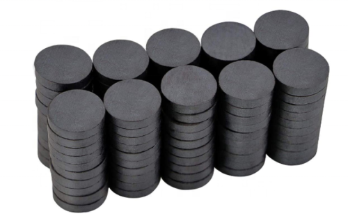 अनिसोट्रोपिक फेराइट चुंबक की विशेषता