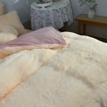 Plush velvet bedding sets