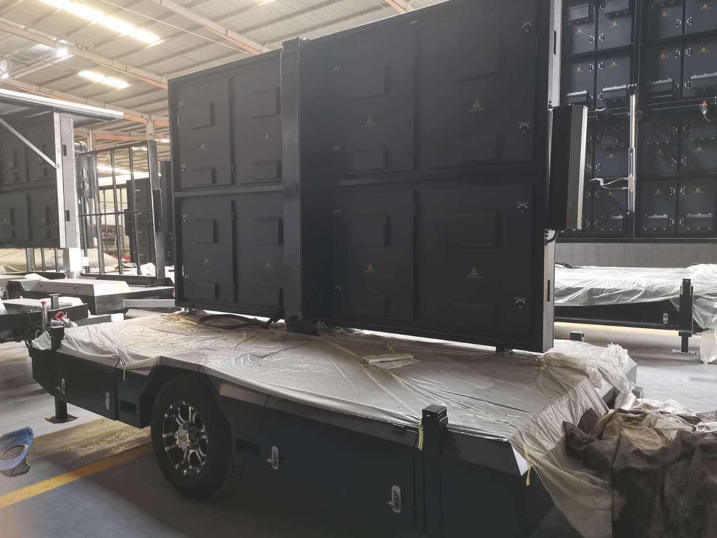 led video wall trailer