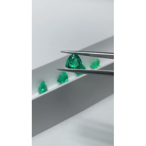 couleur émeraude colombienne