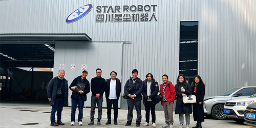 Inside Star Robot: Khách Nhật Bản chứng kiến ​​sự kỳ diệu của khủng long hoạt hình và những sáng tạo quái vật