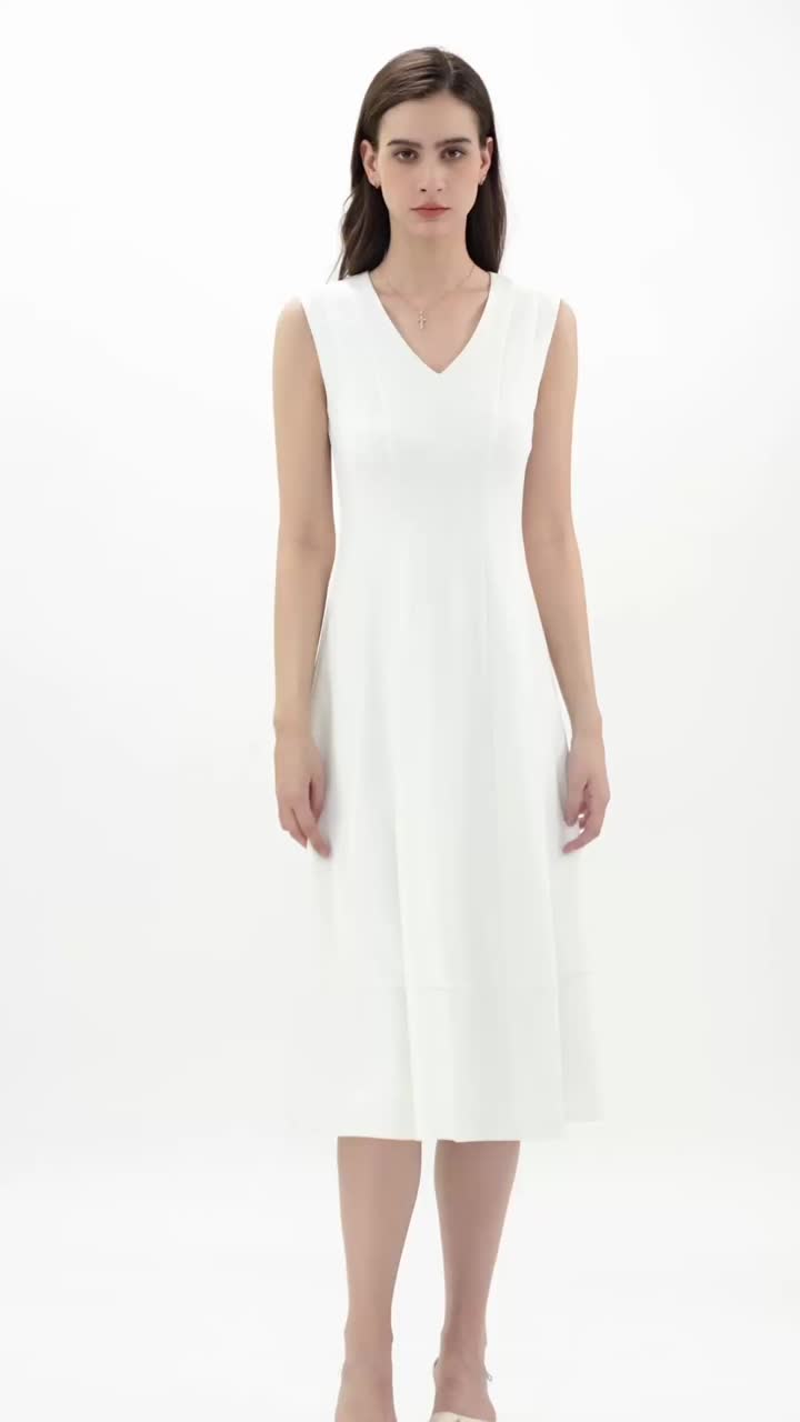 V-necked Sleeveless Knit White Dress