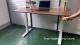 オフィスデュアルモーターの高さ調整可能なテーブルデスクフレーム