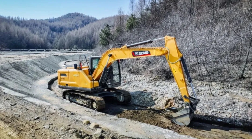 How to Drive the Excavator? Just 4 steps!