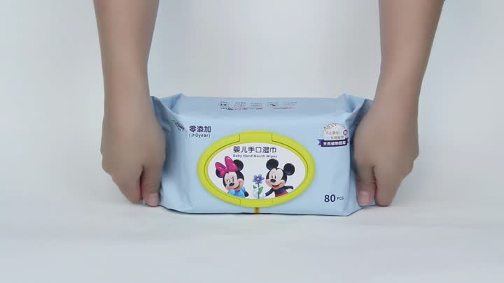 Lingettes pour bébé Disney.mp4