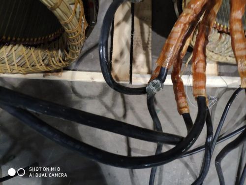 Características anormales de corrientes trifásicas bajo falla de aislamiento del devanado a tierra