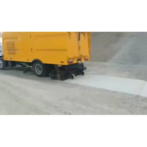 vídeo de caminhão de sucção de resíduos