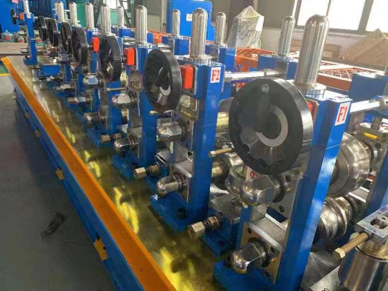 Dispositivo de mudança rápida pneumática para fábrica de tubos