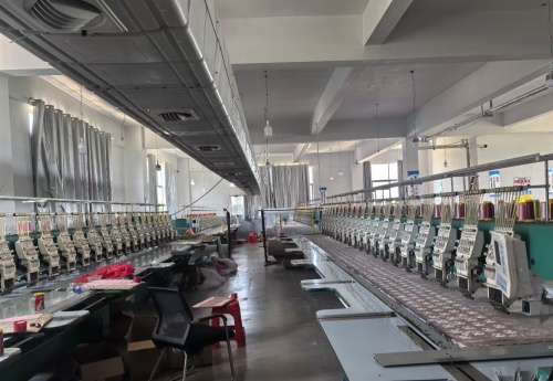 "Küçük Emtiaların Dünya Başkenti" unvanını taşıyan Chenlan Daily Necessities, ev tüketiminde yeni bir standart belirliyor