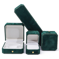 Han Hong Wholesale Custom Jewelry Box mit Logo Luxus -Anhänger Ohrringe Armband Halskette Ringbox Grüne Samt Schmuckschachtel1