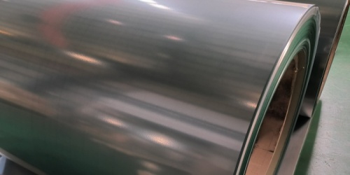 Avantages de l'utilisation d'un film protecteur double face sur l'acier inoxydable