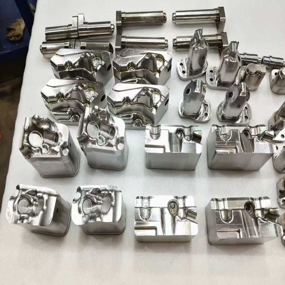 Piezas de molde de inyección de mecanizado por fotógrafo