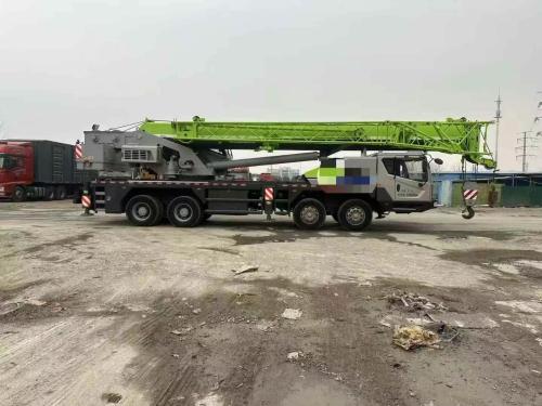 Crane de caminhão em segunda mão de 35 toneladas: o equipamento preferido para projetos de construção de pequenos e médios