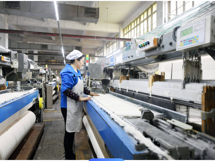 Equipment for weaving towels