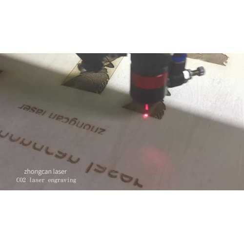 Máquina de gravação a laser CO2