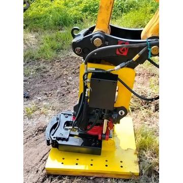 CATSU Tiltrotator T04 with grapple is going Maximum weight damage testing on a 12.8 ton Komatsu Excavator