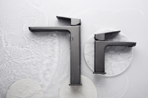 The Pros and Cons of Matte Black Bathroom Fixtures: Are They Right for Your Bathroom?