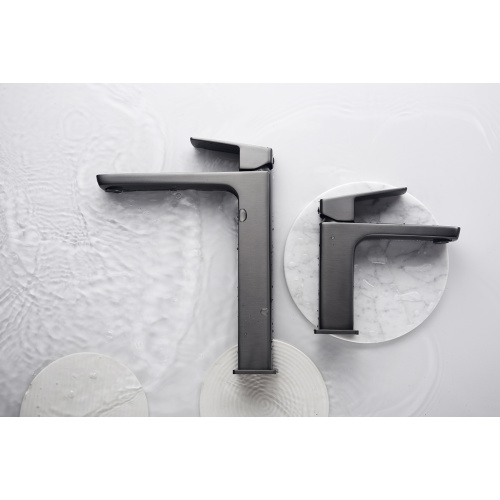 The Pros and Cons of Matte Black Bathroom Fixtures: Are They Right for Your Bathroom?