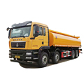 12 Wheels Famous Sitrak 8x4 Fuel Bowser: 30,000 Liter Transport Tanker Truck1