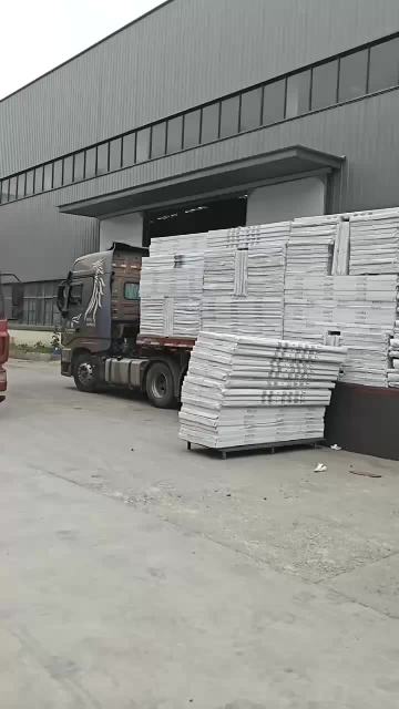 Video of solid wood door packaging and transport