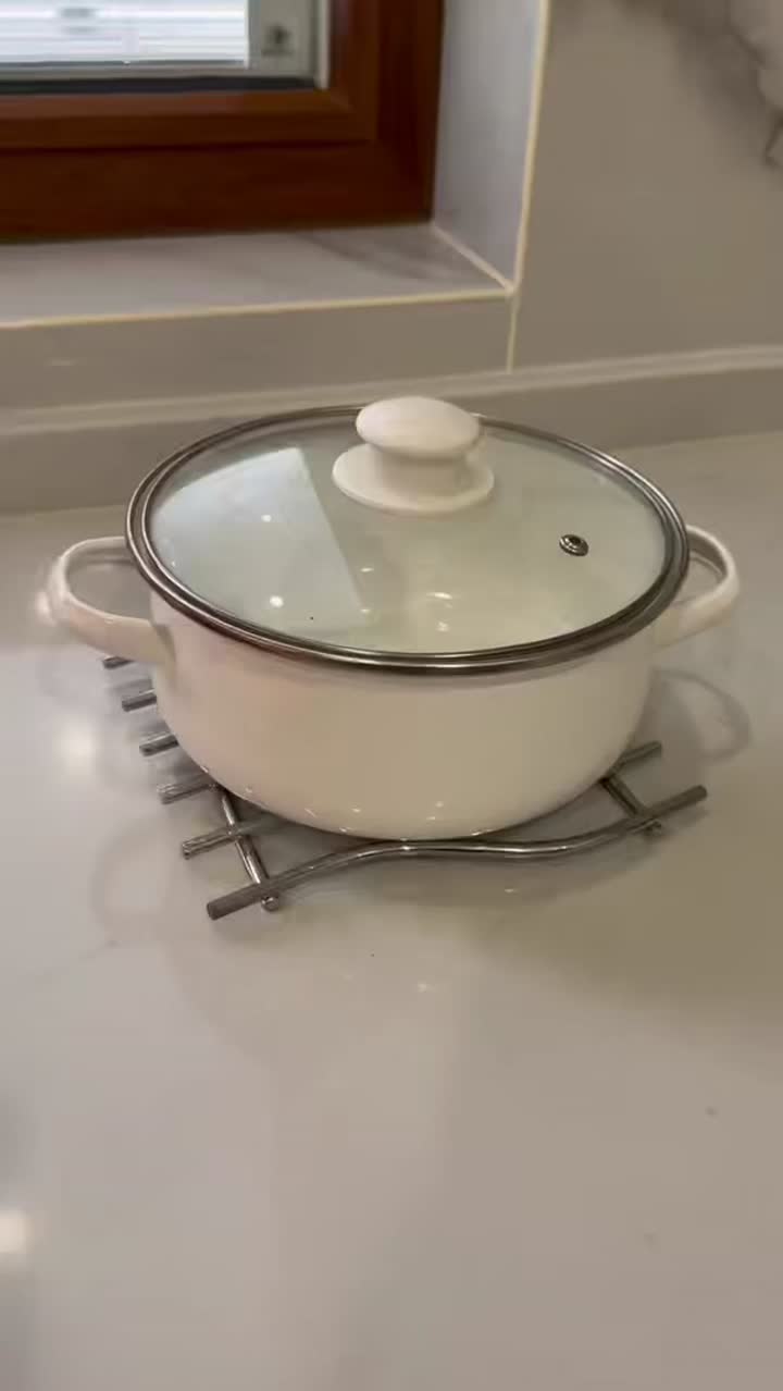 Tapete para vaso em forma de arco