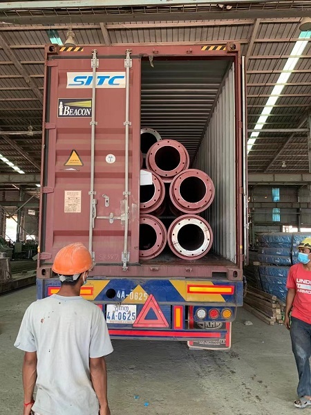 স্প্যান পাইল মোল্ড কম্বোডিয়ায় পৌঁছেছে