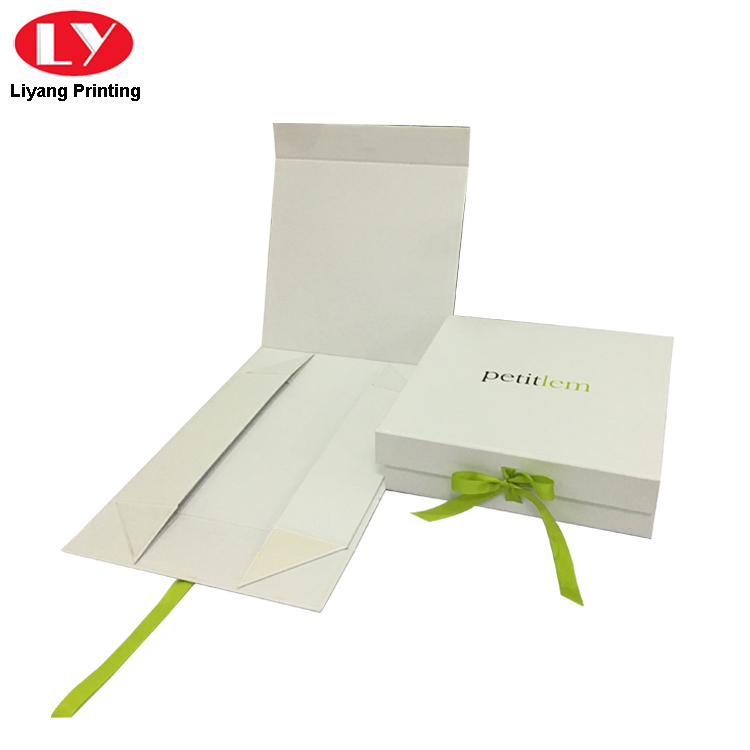 Custom Printed Cardboard Flat Magnetic Folding Box with Ribbon