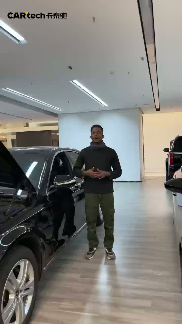 Benz 2017 1000км Пробег Черный