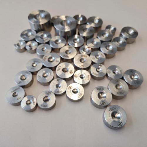 In Bezug auf die Herstellungsprozessvorschriften für unregelmäßige Zeichnen stirbt