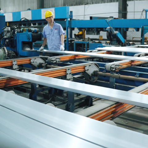 1800t挤出机的生产过程