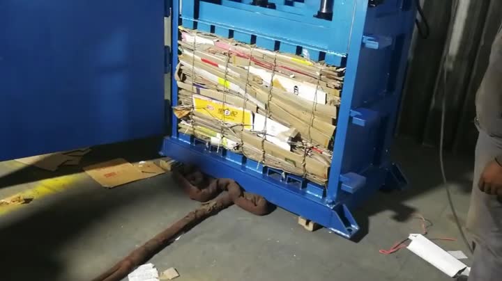 Vertical Paper Scrap Baler