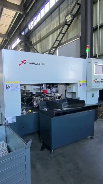 Air conditioner shaft automatic straightening machine