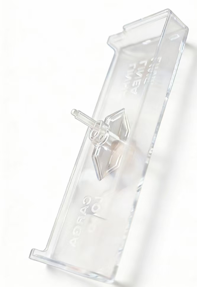 Spritzgussform für transparente Kunststoffteile von Elektrogeräten